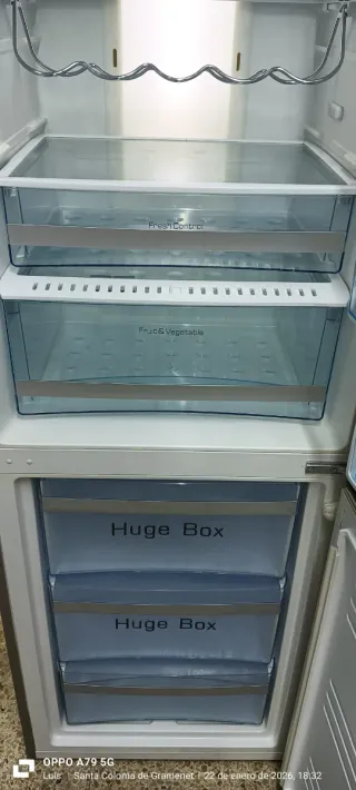 Nevera Combi Haier Gris no Frost energía A+