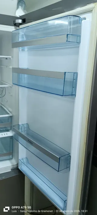 Nevera Combi Haier Gris no Frost energía A+