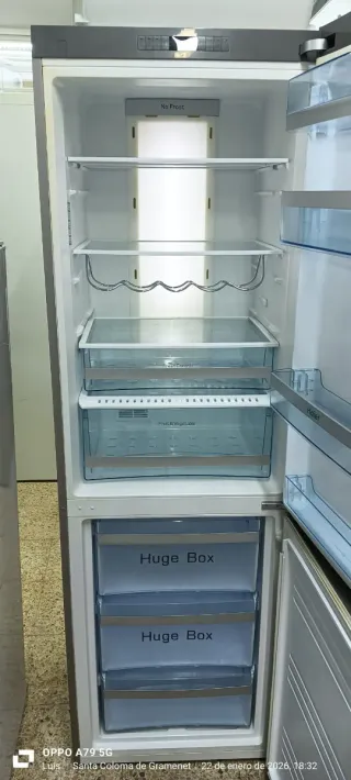 Nevera Combi Haier Gris no Frost energía A+