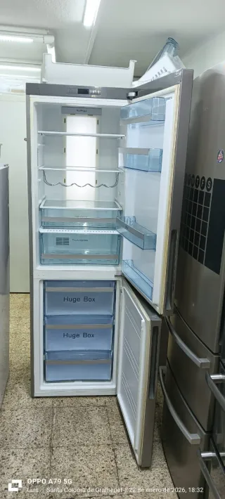 Nevera Combi Haier Gris no Frost energía A+