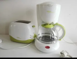 Cafetera y Tostador Eléctrico