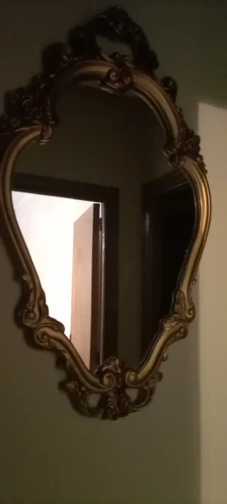 Espejo decorativo dorado y madera