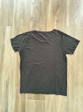 Camiseta gris manga corta