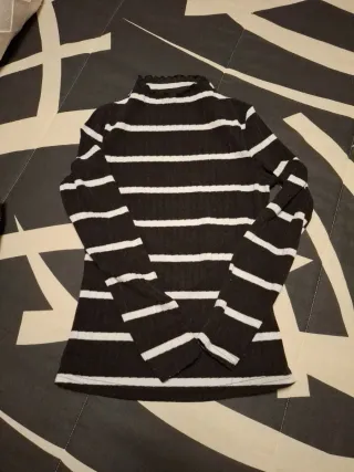 Jersey de rayas cuello alto