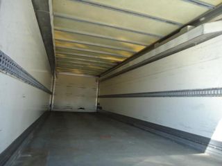 Iveco EUROCARGO ML120 E25-CAMIONES FURGONES