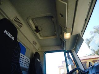 Iveco EUROCARGO ML120 E25-CAMIONES FURGONES