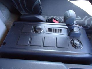 Iveco EUROCARGO ML120 E25-CAMIONES FURGONES