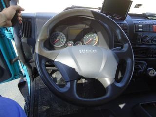 Iveco EUROCARGO ML120 E25-CAMIONES FURGONES