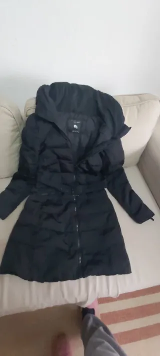 Plumas mujer Zara negro