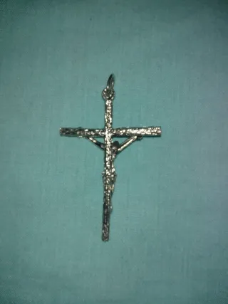 Colgante Cruz y  Cristo Plateado