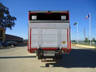 Volvo FL 240-CAMIONES FURGONES