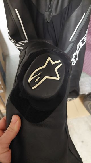 Mono Alpinestars Cuero Negro