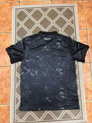 Camiseta Adidas Ajax x Stone Island Talla M