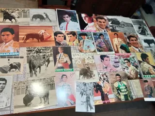 Lote taurino: carteles, postales y más