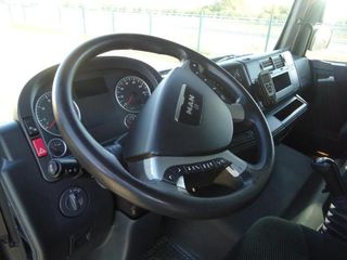 MAN TGL 12.250-CAMIONES FURGONES