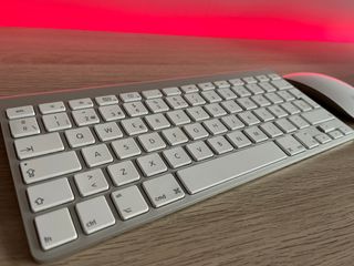 Teclado y Ratón Apple Magic V1