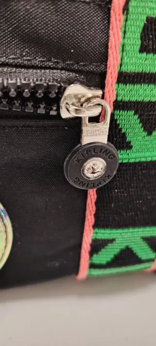 Bolso Kipling Negro Multicolor Seminuevo