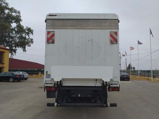 Scania R 440-CAMIONES FURGONES