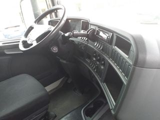 Scania R 440-CAMIONES FURGONES