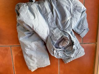 Mono de esquí infantil Decathlon azul claro