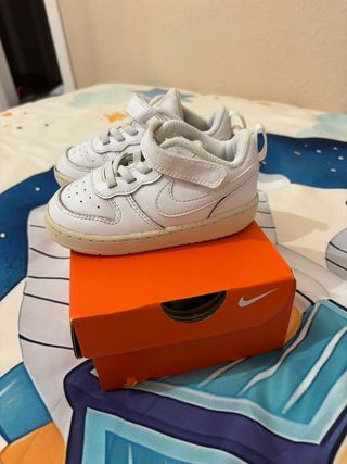 Zapatillas Nike niño/niña blancas