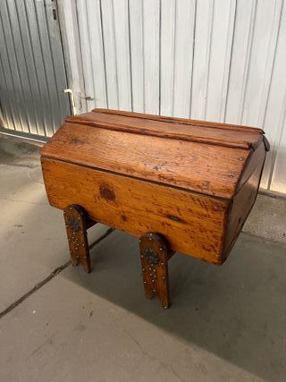 Baúl de madera antiguo