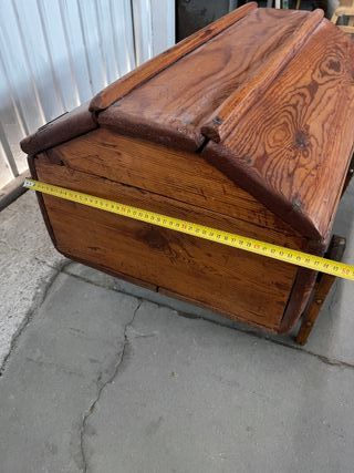 Baúl de madera antiguo
