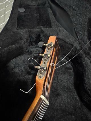 Guitarra Clásica Admira A10 Luthier