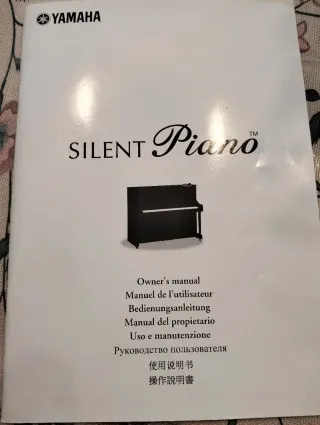 Piano acústico Yamaha