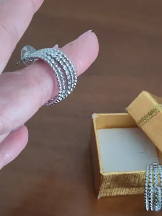 Orecchini acciaio e zirconi