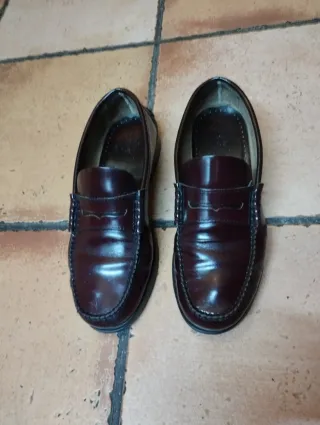 Zapatos de piel burdeos talla 42