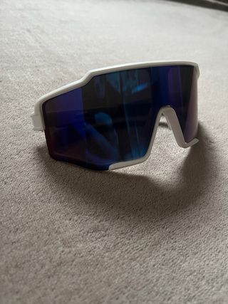 Gafas de sol deportivas blancas