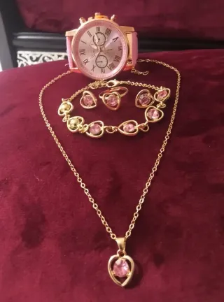 Reloj de mujer con diamantes oro y rosa