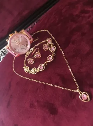 Reloj de mujer con diamantes oro y rosa