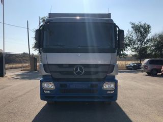 Mercedes ACTROS 25 44-CAMIONES FURGONES