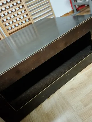 Muebles de comedor marrón wengue