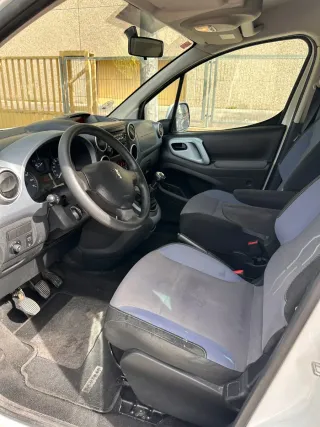 Peugeot Partner 2012