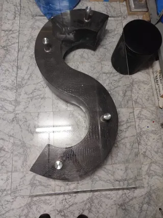 Mesa de cristal S con detalles