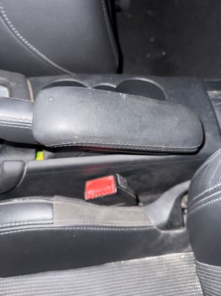 Reposabrazos Audi TT MK2 Negro