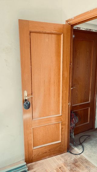 Puertas macizas de madera