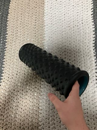 Rodillo masajeador deportivo negro