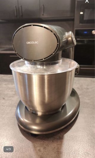 Batidora amasadora compacta