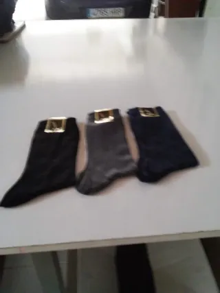 32000 pares calcetines surtidos