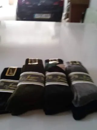 32000 pares calcetines surtidos