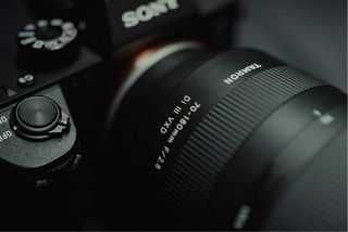 Tamron 70-180mm F/2.8 Di III VXD Teleobjetivo