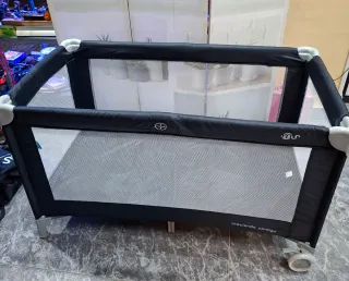 Cuna de viaje plegable poco usada marca ms