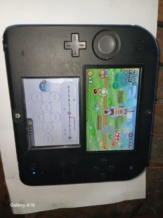 Nintendo 2DS + Caricabatterie Originale