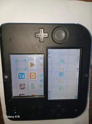 Nintendo 2DS + Caricabatterie Originale