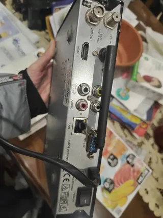 Descodificador Satélite ATLAS HD-200S