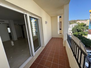 Estupendo piso totalmente reformado en Estepona